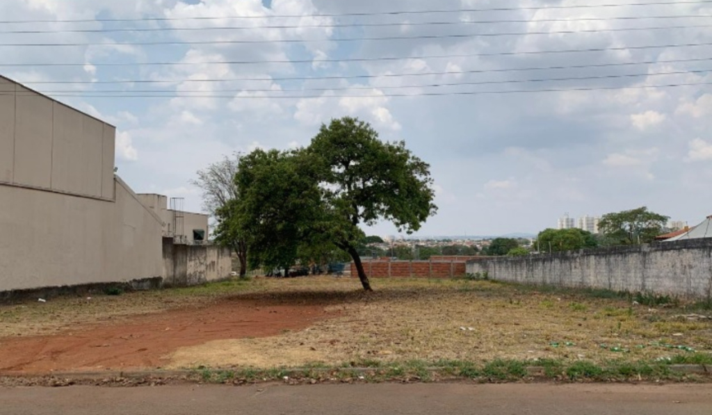 ÁREA COMERCIAL JARDIM LUZ